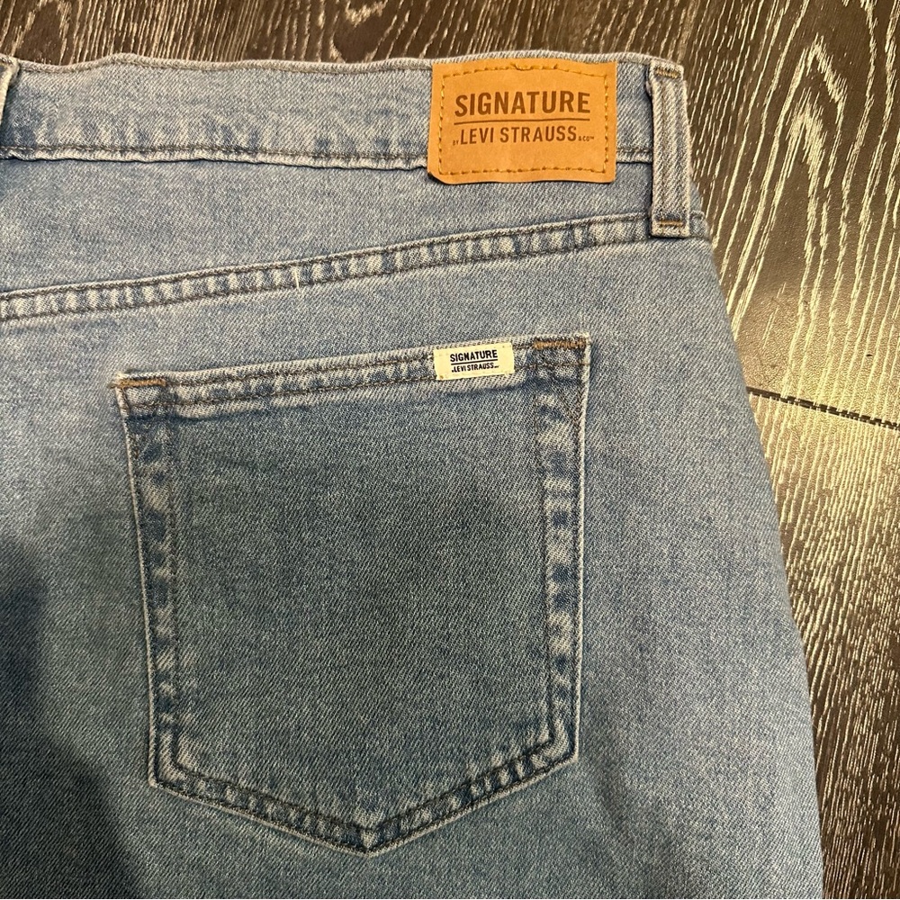 Levi Strauss Light Blue Denim skirt - Picture 8 of 9